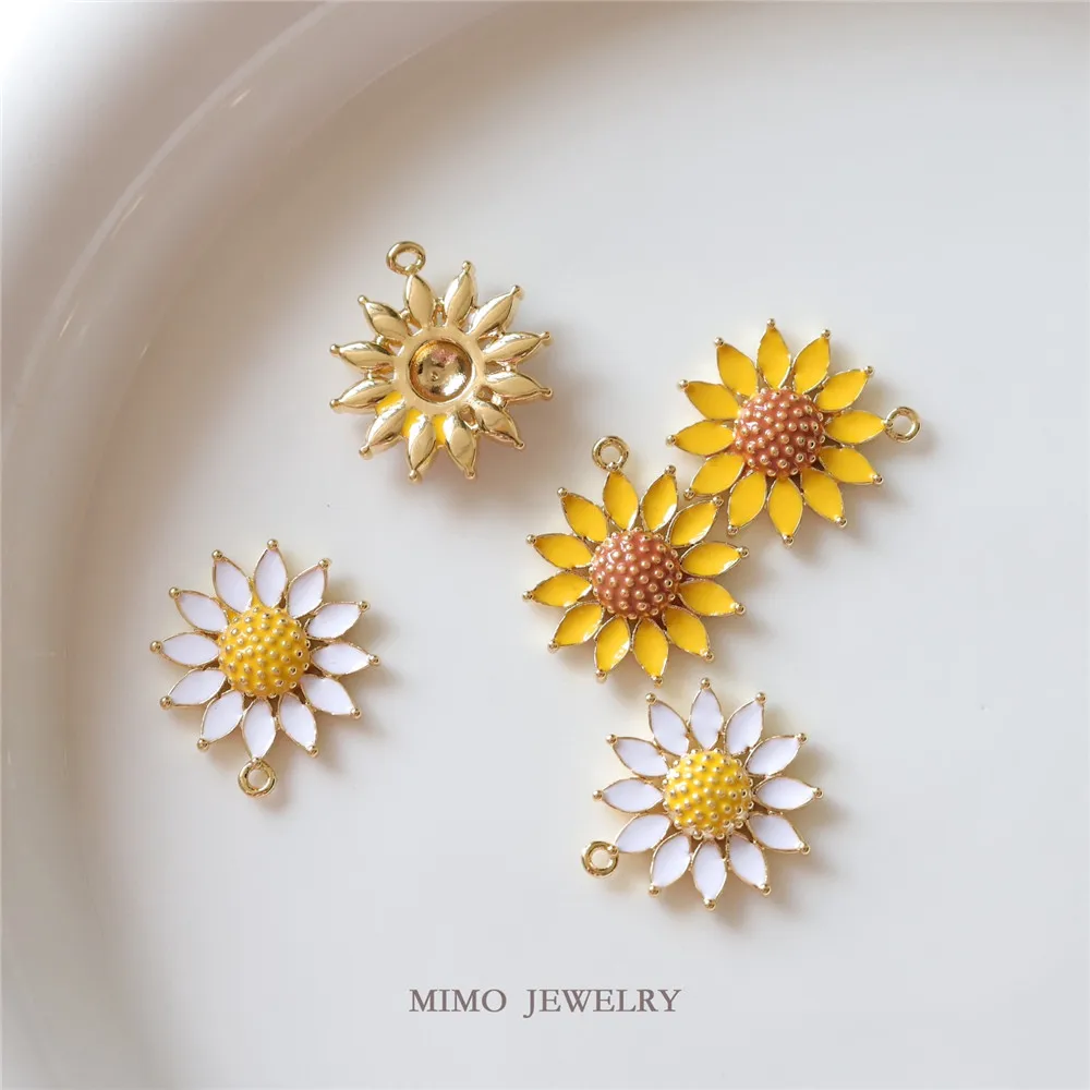 Brilliant and Bright Sunflowers Dripping Oil Charm Pendants 14K Real Gold Plated Brass Jewelry Making Supplies Diy Accessories
Brilliant and Bright Sunflowers Dripping Oil Charm Pendants 14K Real Gold Plated Brass Jewelry Making Supplies Diy Accessories