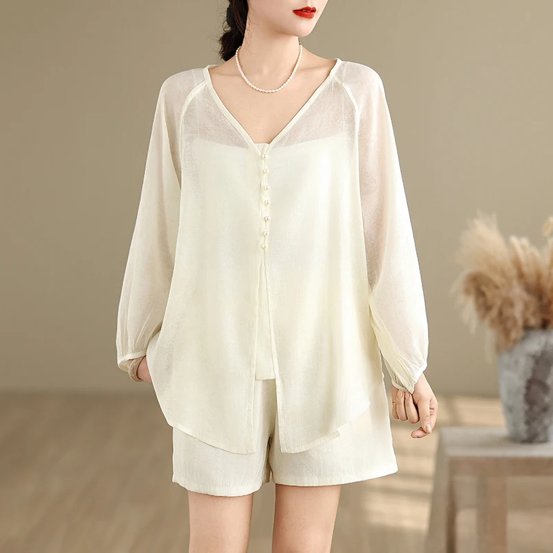 Korean Style plus Size Women's Fashionable Casual Short Sleeve Two Piece Set Summer New Arrival V Neck Shirt And Shorts
Korean Style plus Size Women's Fashionable Casual Short Sleeve Two Piece Set Summer New Arrival V Neck Shirt And Shorts