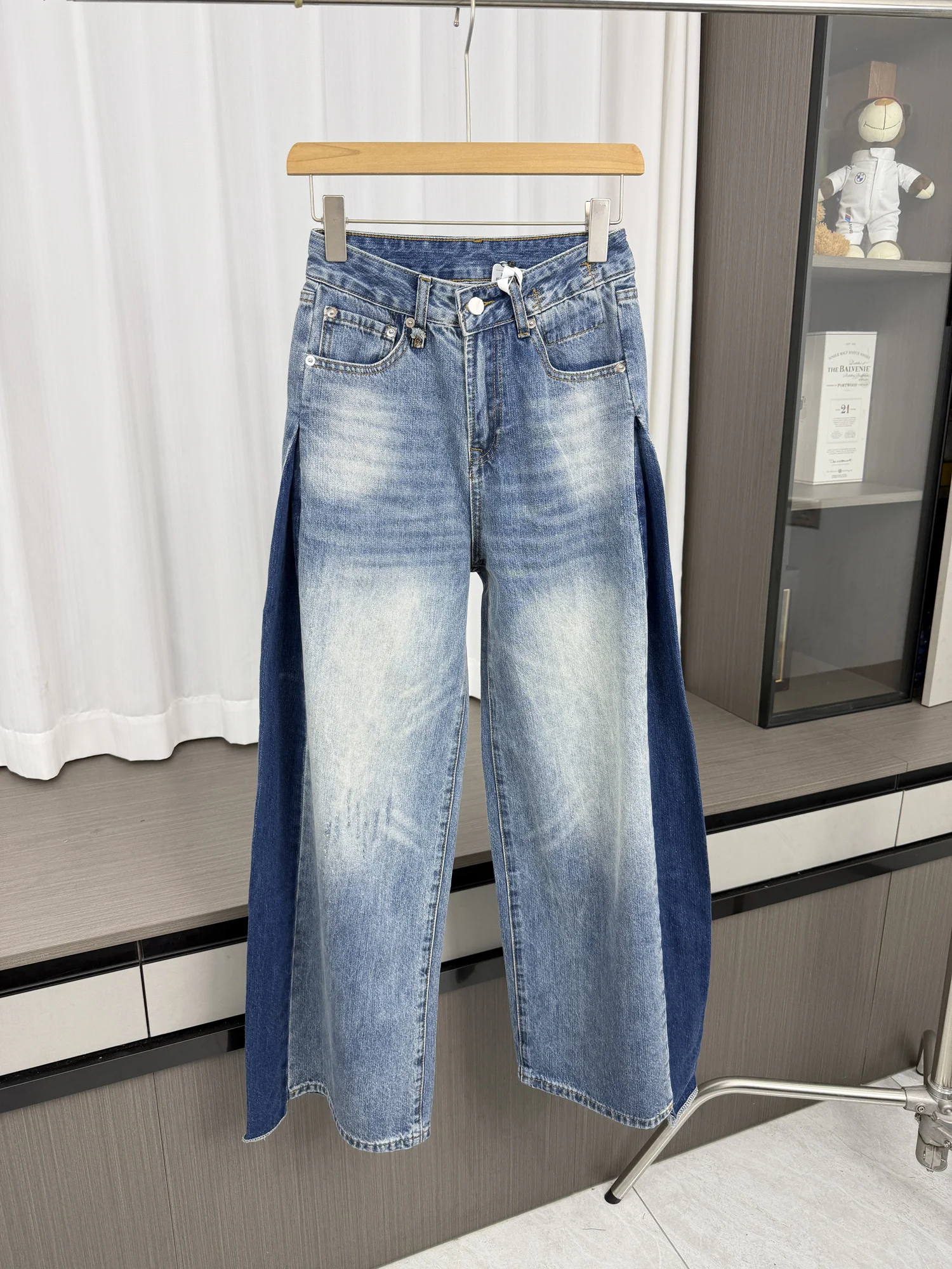 Loose Wide Leg Denim Jeans Men Women Vintage Washed Color Block Casual High Waist Spring Summer Fashion Urban Style Breathable
Loose Wide Leg Denim Jeans Men Women Vintage Washed Color Block Casual High Waist Spring Summer Fashion Urban Style Breathable