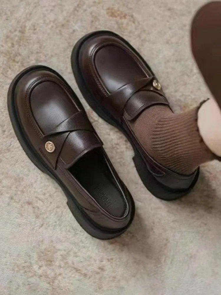Women's Dress Shoes 2026 New Spring Autumn Loafers Soft Sole Fashion Gold Coin Embellished Platform Slip On Leather Shoes
Women's Dress Shoes 2026 New Spring Autumn Loafers Soft Sole Fashion Gold Coin Embellished Platform Slip On Leather Shoes