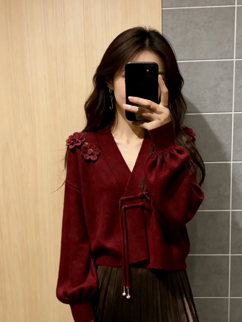Stylish Korean Red Knitted Sweater Short Inner Wear Spring Fashion High Quality Beautiful Unique Design Commute Style V-Neck ...
Stylish Korean Red Knitted Sweater Short Inner Wear Spring Fashion High Quality Beautiful Unique Design Commute Style V-Neck ...
