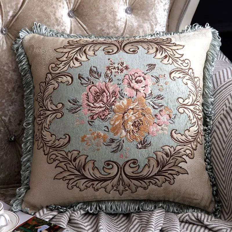 European Style Luxury Sofa Decorative Throw Pillows Vintage Home Decor Floral Embroidery Cushion Cover
European Style Luxury Sofa Decorative Throw Pillows Vintage Home Decor Floral Embroidery Cushion Cover