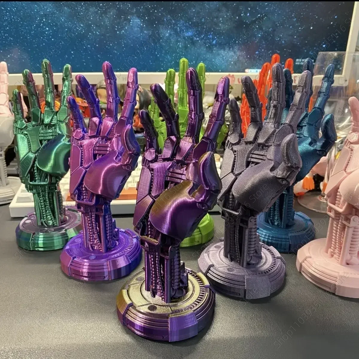 Manipulator Machine Hand Desk Decor Model GamePad Headset Holder 3D printing Gift Cyberpunk style
Manipulator Machine Hand Desk Decor Model GamePad Headset Holder 3D printing Gift Cyberpunk style
