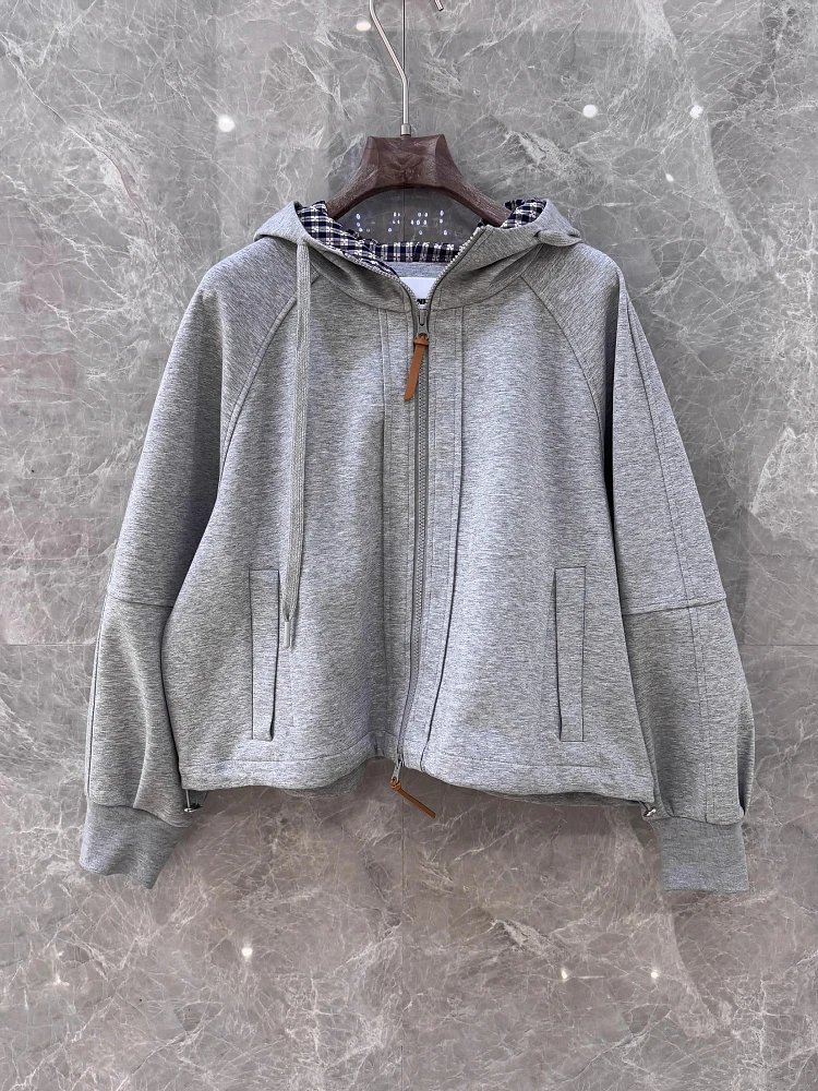 2025ss new spring high quality female grey hooded hoodies women casual luxury coat jacket
2025ss new spring high quality female grey hooded hoodies women casual luxury coat jacket