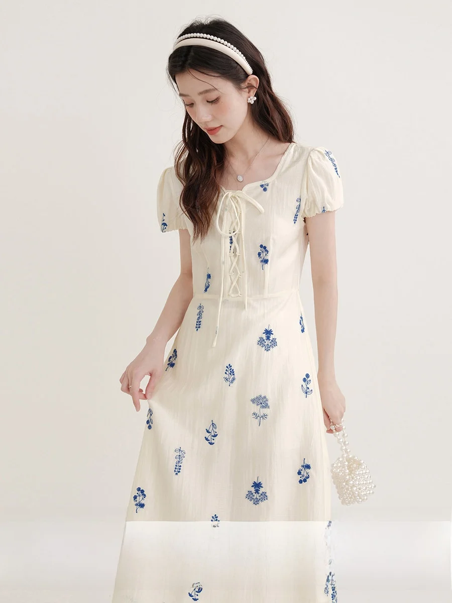 Summer New Women's Square Collar Dress Slimming Waist Embroidery Belt Long Skirt French Style High Waist Medium Softness Shor...
Summer New Women's Square Collar Dress Slimming Waist Embroidery Belt Long Skirt French Style High Waist Medium Softness Shor...