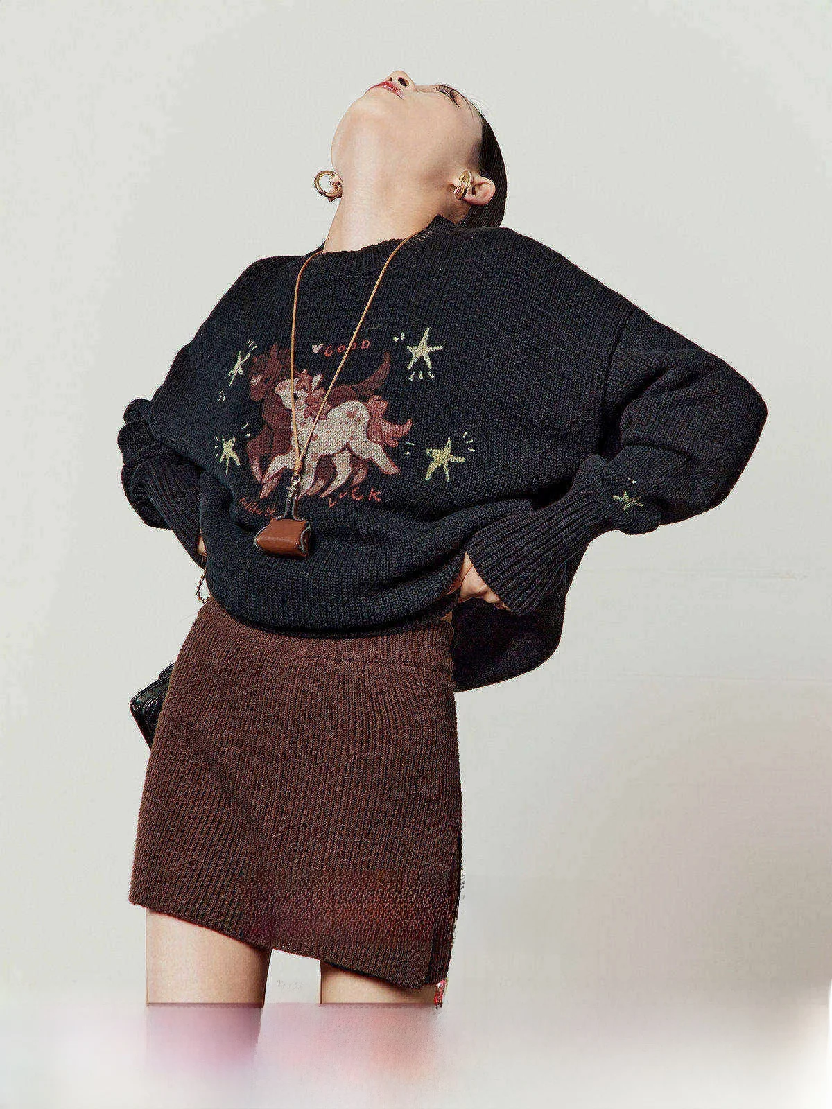 Neutral Style Black Knitted Sweater with Double Pattern Overhead Wearing Long Sleeve Winter New Arrival for Teen Girls
Neutral Style Black Knitted Sweater with Double Pattern Overhead Wearing Long Sleeve Winter New Arrival for Teen Girls