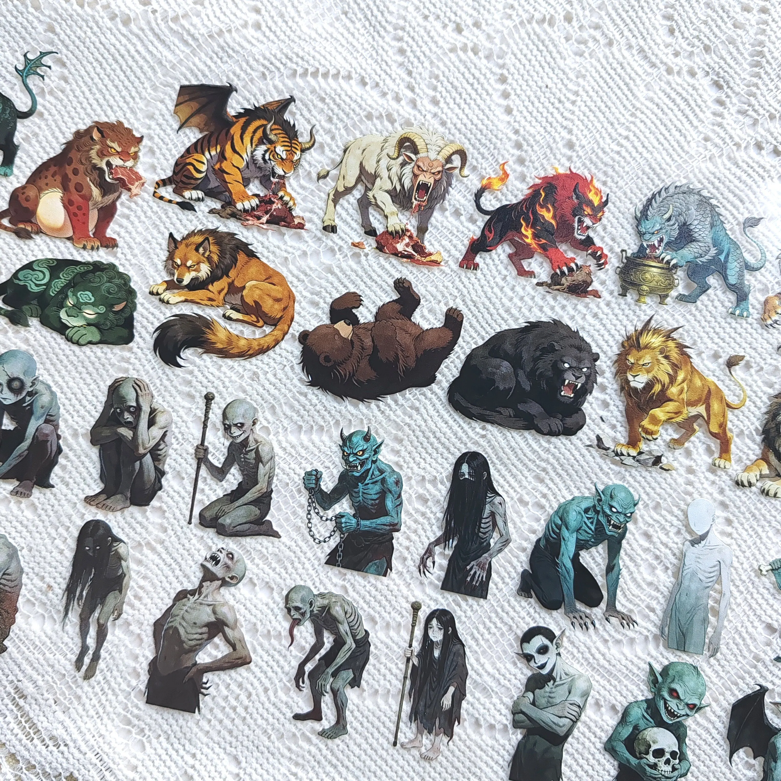Homemade Monsters, Ghosts, Beasts, Chinese-style Dark Horror Characters, Animal Hand Accounts, Tape, Gooka Collage, Decorative T
Homemade Monsters, Ghosts, Beasts, Chinese-style Dark Horror Characters, Animal Hand Accounts, Tape, Gooka Collage, Decorative T