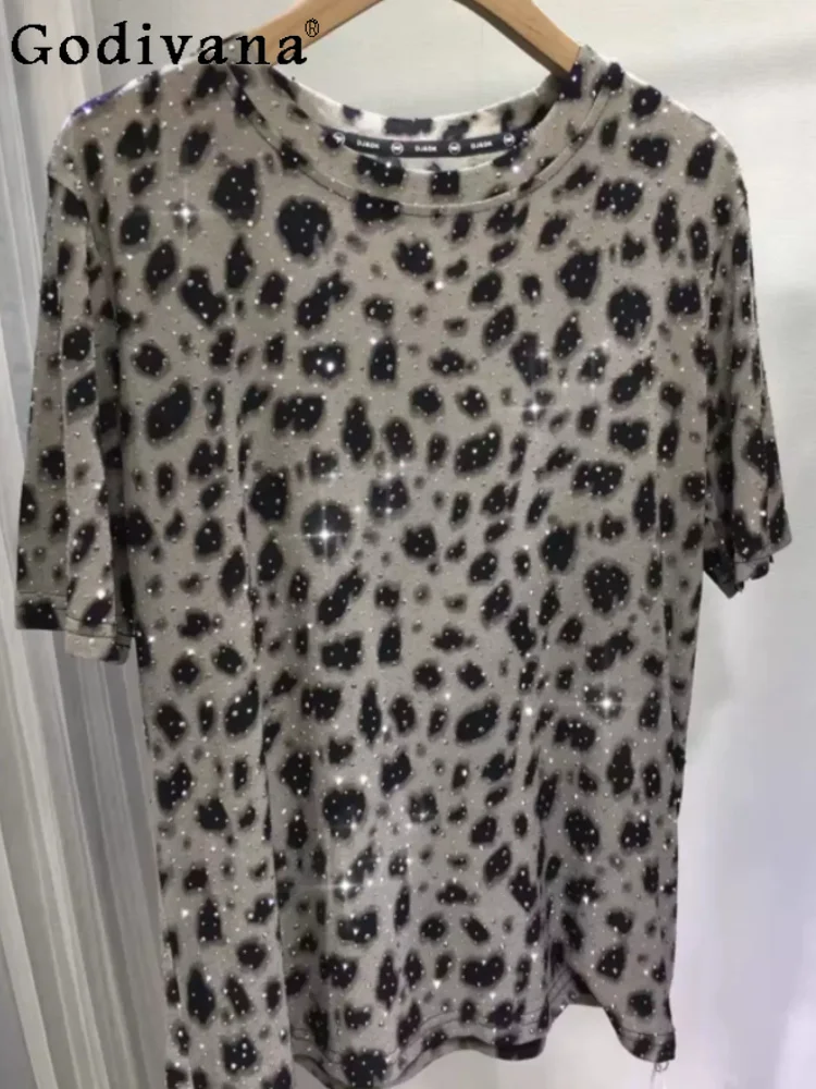 European Heavy Industry Hot Diamond Leopard Print Women Short Round Neck Top Fashion Personality Girl Leisure Summer New T-shirt
European Heavy Industry Hot Diamond Leopard Print Women Short Round Neck Top Fashion Personality Girl Leisure Summer New T-shirt