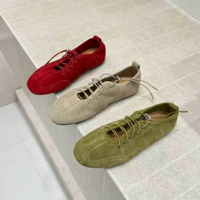 Lace-up Flats Fashion Round Toe Deep Mouth Soft Sole Non-slip Comfortable Low Top Shoes
Lace-up Flats Fashion Round Toe Deep Mouth Soft Sole Non-slip Comfortable Low Top Shoes