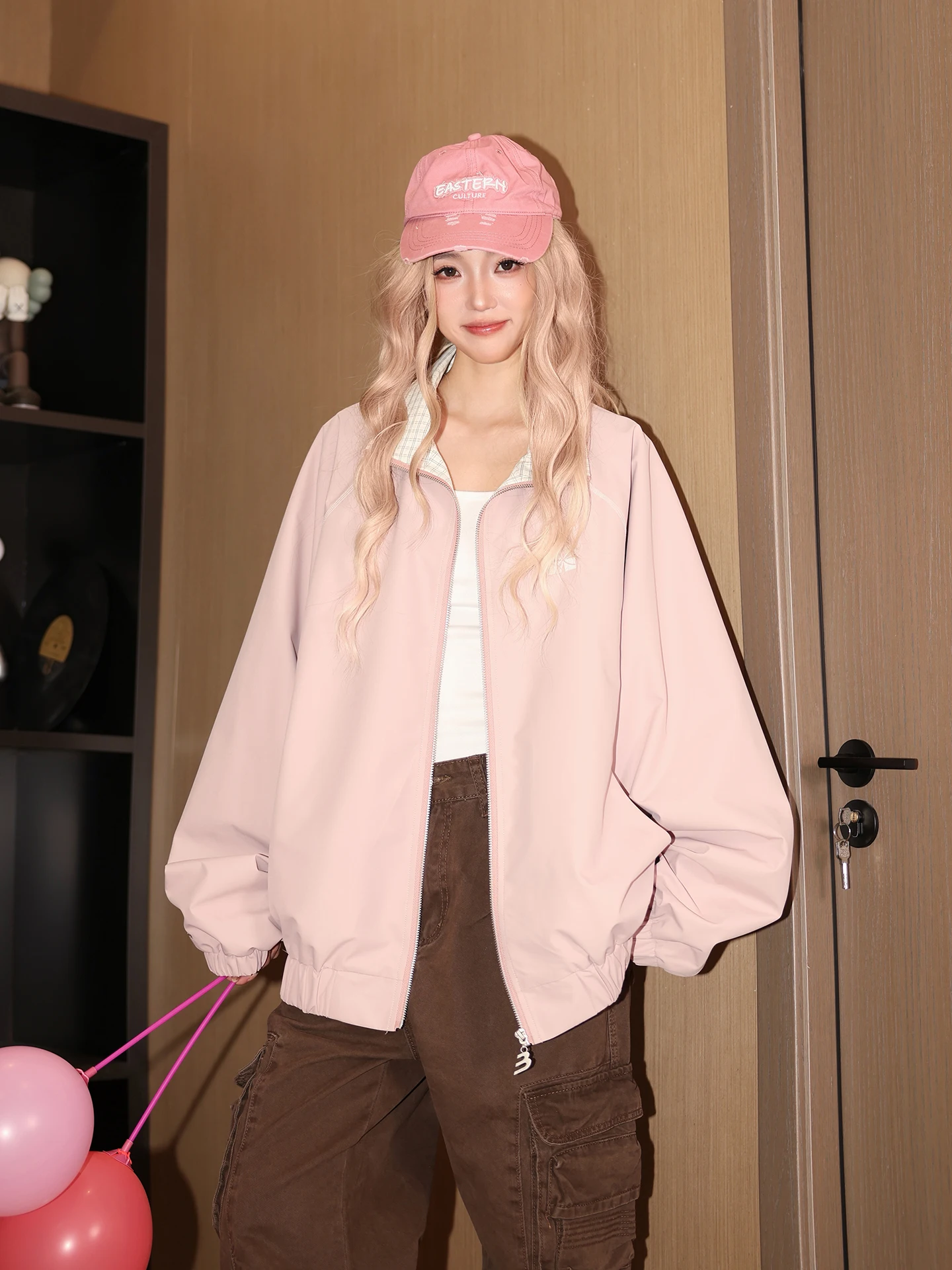American Style Casual Thin Versatile Jacket Women's Spring Small Size Stand Collar Coat Loose Fit Long Sleeve Embroidered
American Style Casual Thin Versatile Jacket Women's Spring Small Size Stand Collar Coat Loose Fit Long Sleeve Embroidered