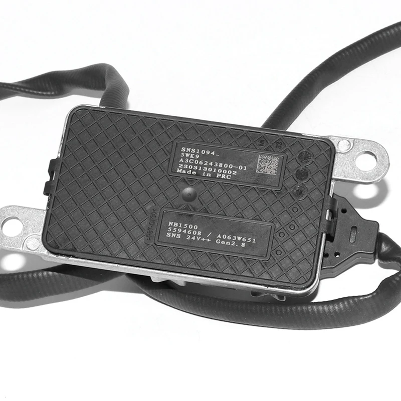 Nox Sensor 5594608 A063W651 For Cummins Engine New High Quality Truck Accessories 24V
Nox Sensor 5594608 A063W651 For Cummins Engine New High Quality Truck Accessories 24V
