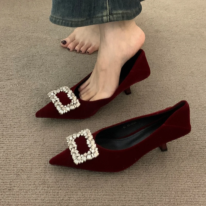 Luxury Women's High Heels Shoes Crystal Shallow Suede Fashion Shoes Autumn Dress Pumps 2025 New Elegant Sexy Zapatos De Mujer
Luxury Women's High Heels Shoes Crystal Shallow Suede Fashion Shoes Autumn Dress Pumps 2025 New Elegant Sexy Zapatos De Mujer