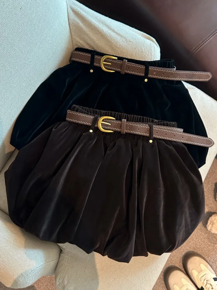 Женская короткая плиссированная юбка А-силуэта с высокой талией из бархата, весенне-осенняя, с поясом, пышная юбка-бутон, корейский стиль
Женская короткая плиссированная юбка А-силуэта с высокой талией из бархата, весенне-осенняя, с поясом, пышная юбка-бутон, корейский стиль