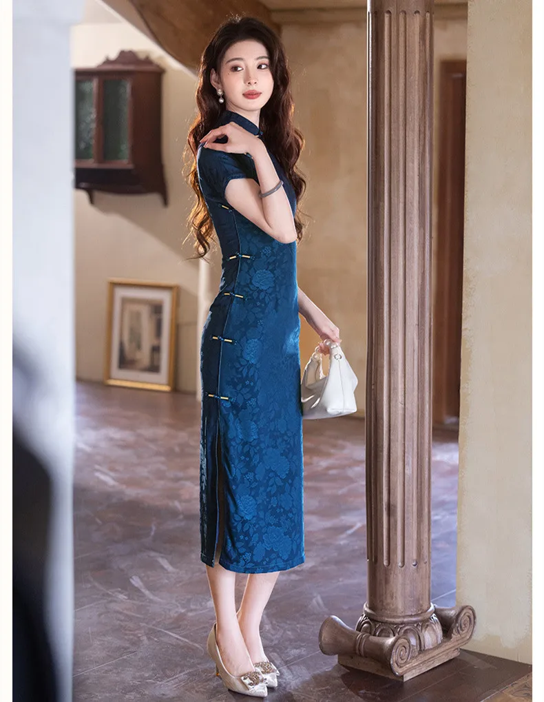 Vintage Chinese Style Dress Sexy Flower Jacquard Cheongsams Women Silk Satin Qipao Split Long Vestidos
Vintage Chinese Style Dress Sexy Flower Jacquard Cheongsams Women Silk Satin Qipao Split Long Vestidos