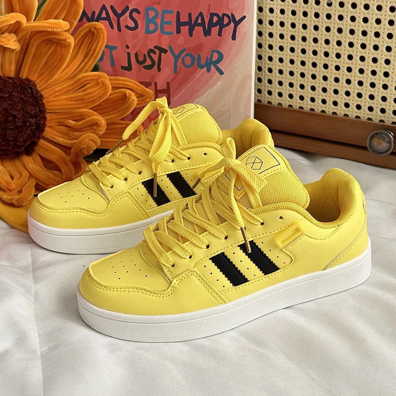Classic Yellow Casual Sneakers For Women Low Cut Lace-Up Couple Vulcanized Shoes Comfortable Platform Women's Skateboard Shoes
Classic Yellow Casual Sneakers For Women Low Cut Lace-Up Couple Vulcanized Shoes Comfortable Platform Women's Skateboard Shoes