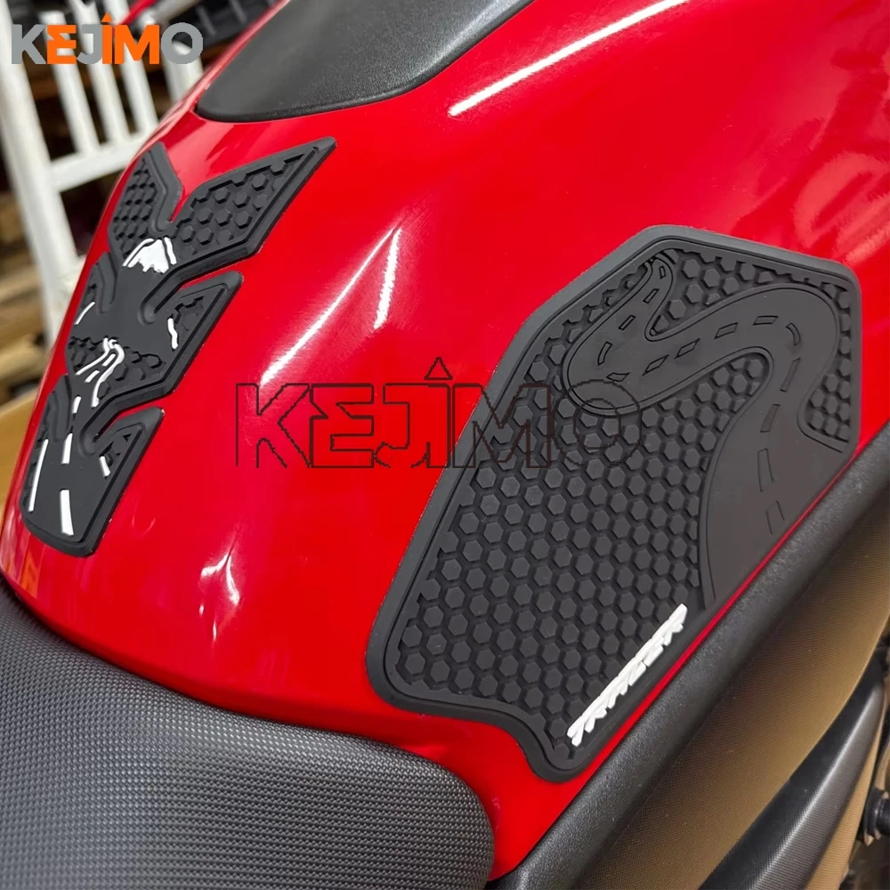 FOR YAMAHA TRACER700 Tracer tracer 7 GT MT-07 2020 2021 2022 2023 Non-slip Side Fuel Tank Stickers Waterproof Pad Rubber Sticker
FOR YAMAHA TRACER700 Tracer tracer 7 GT MT-07 2020 2021 2022 2023 Non-slip Side Fuel Tank Stickers Waterproof Pad Rubber Sticker