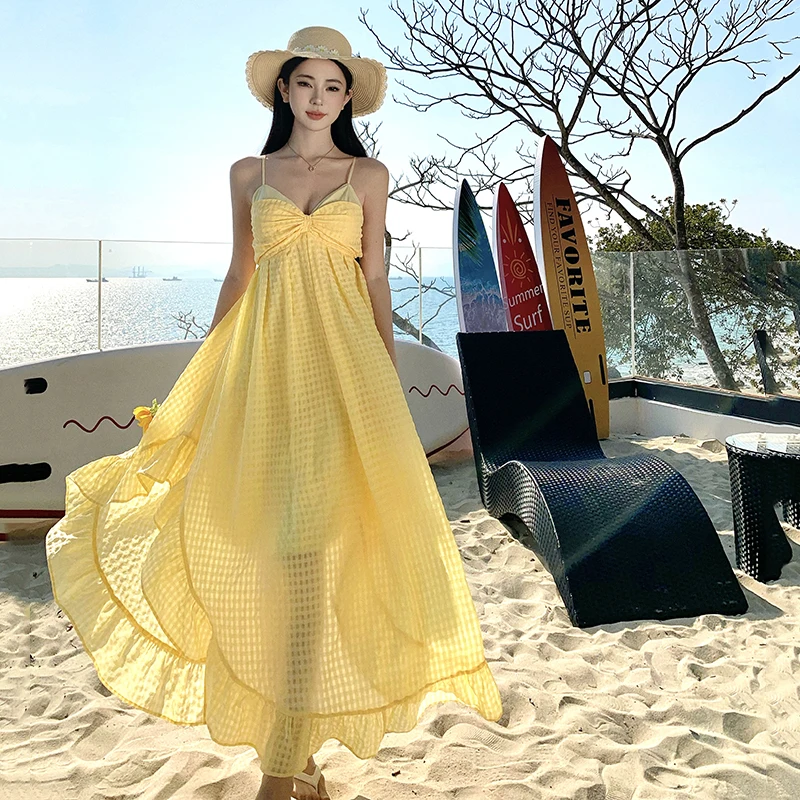 Light Color Plaid Vacation Style Backless Dopamine Island Beach Halter Maxi Dress
Light Color Plaid Vacation Style Backless Dopamine Island Beach Halter Maxi Dress