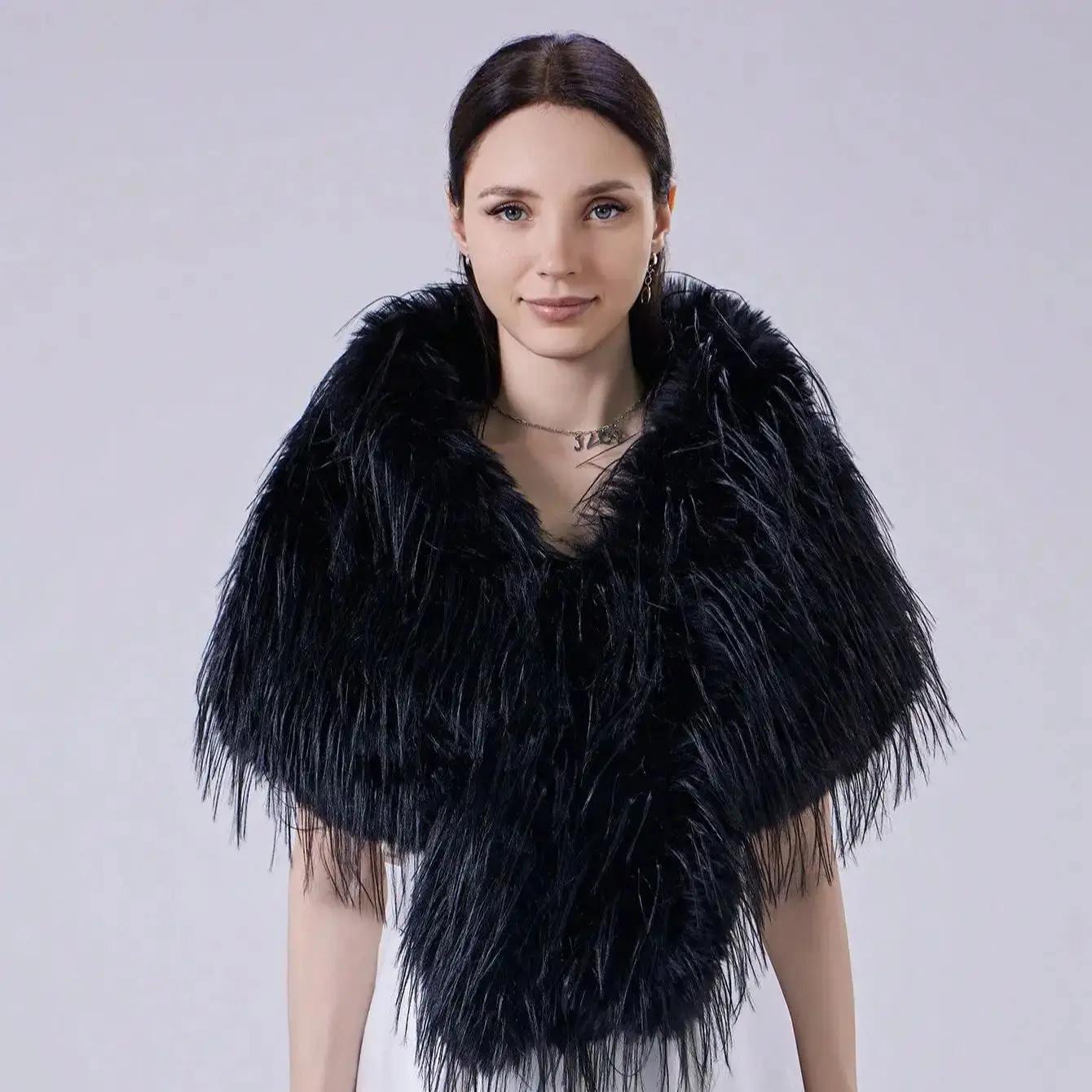 A Handmade Pure Color Polyester Knitted Imitation Beach Wool Long Hair Women's Fashion Shawl Bridal Fur Outdoor Warm Party Dinner Wear
A Handmade Pure Color Polyester Knitted Imitation Beach Wool Long Hair Women's Fashion Shawl Bridal Fur Outdoor Warm Party Dinner Wear