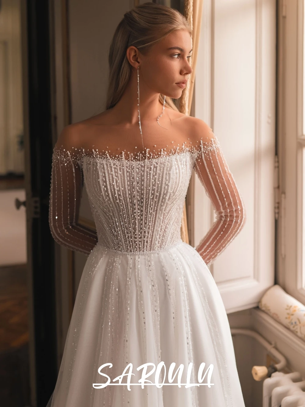 Beaded Glamorous Off Shoulder Wedding Dress Princess A Line Pearls Classy Shimmering Chic Low Back Customized Bridal Gown
Beaded Glamorous Off Shoulder Wedding Dress Princess A Line Pearls Classy Shimmering Chic Low Back Customized Bridal Gown
