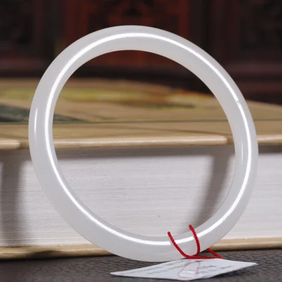 Natural White Hetian Jade 54mm-64mm Bracelet Elegant Princess Jewelry for Mom and Girlfriend
Natural White Hetian Jade 54mm-64mm Bracelet Elegant Princess Jewelry for Mom and Girlfriend