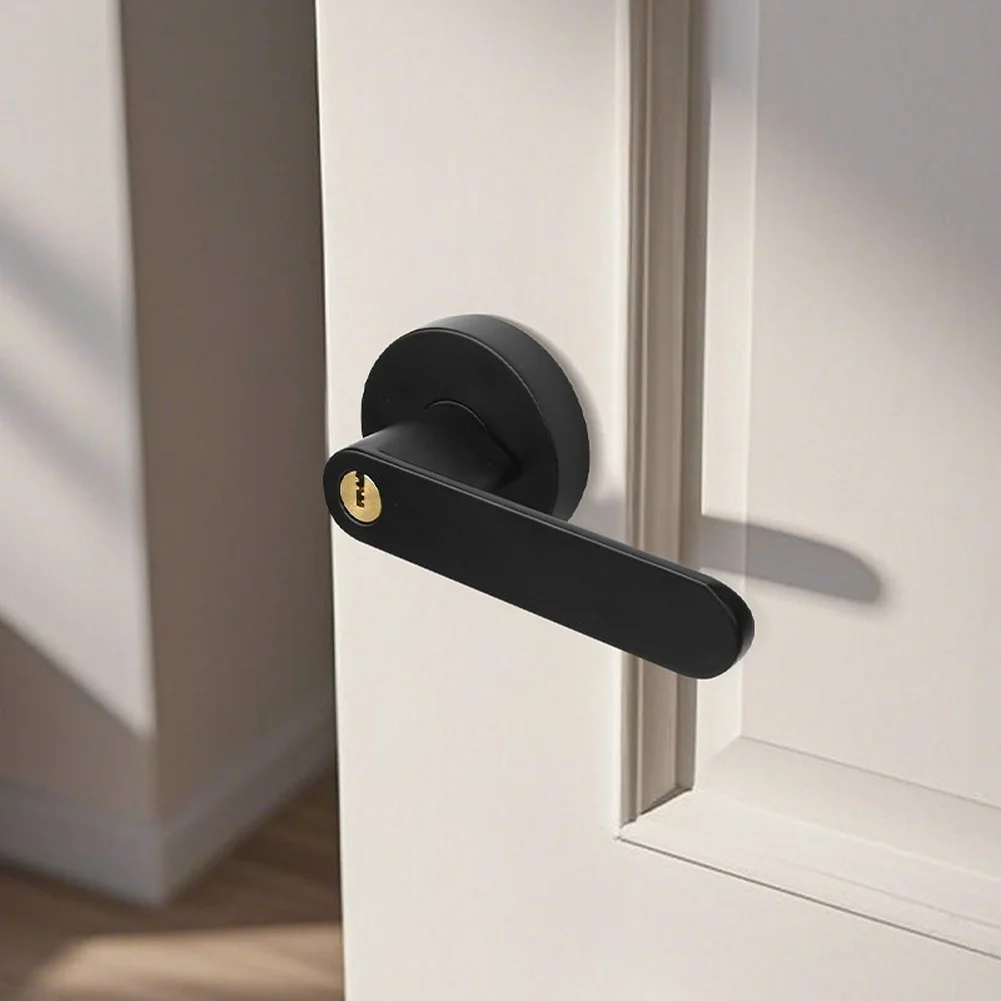 Aluminum Spherical Lock for Standard Interior Doors Suitable for Bathroom Bedroom Kitchen Use Minimalist Modern Design
Aluminum Spherical Lock for Standard Interior Doors Suitable for Bathroom Bedroom Kitchen Use Minimalist Modern Design