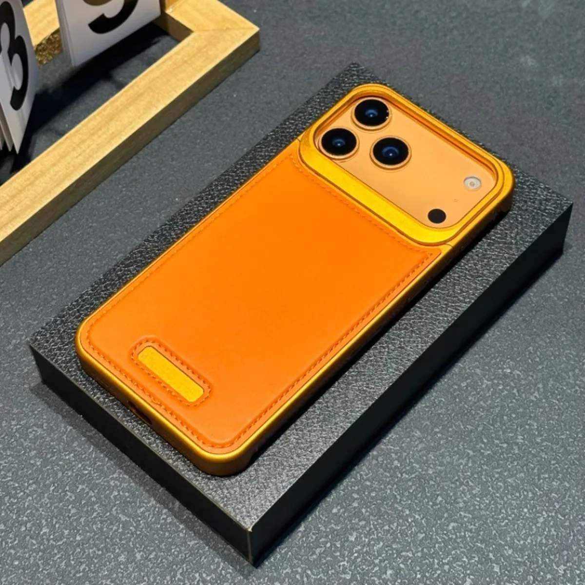 Leather Anti-fall Metal Phone Case For iPhone iPhone 17 Pro Max /17 Pro Frameless Magnetic Aluminum Alloy Armor Protection Cover
Leather Anti-fall Metal Phone Case For iPhone iPhone 17 Pro Max /17 Pro Frameless Magnetic Aluminum Alloy Armor Protection Cover