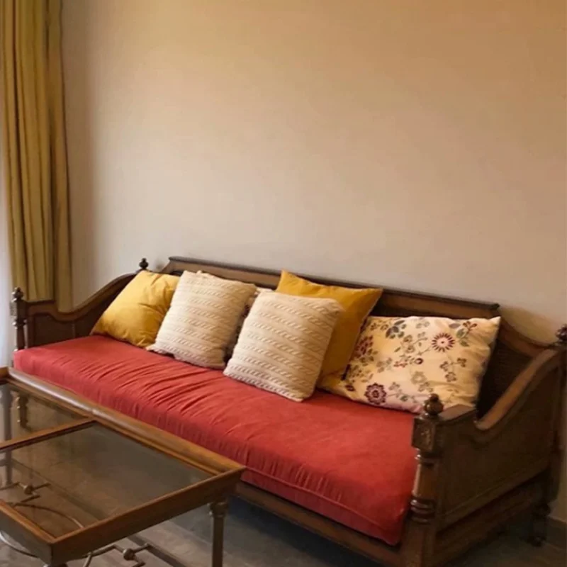 Old solid wood carving flower living room sofa American villa small apartment simple three people
Old solid wood carving flower living room sofa American villa small apartment simple three people