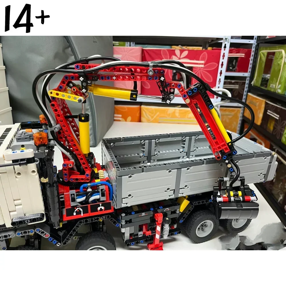 Compatible 42043 Arocs 3245 Off-road high-tech Car Assembly Car Model Building Blocks
Compatible 42043 Arocs 3245 Off-road high-tech Car Assembly Car Model Building Blocks