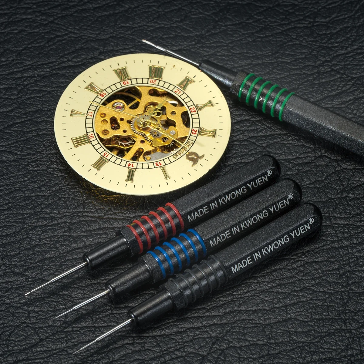Watch repair tools, high-quality 4PCS set, oiling pen, watchmaker maintenance parts Watch tool set
Watch repair tools, high-quality 4PCS set, oiling pen, watchmaker maintenance parts Watch tool set