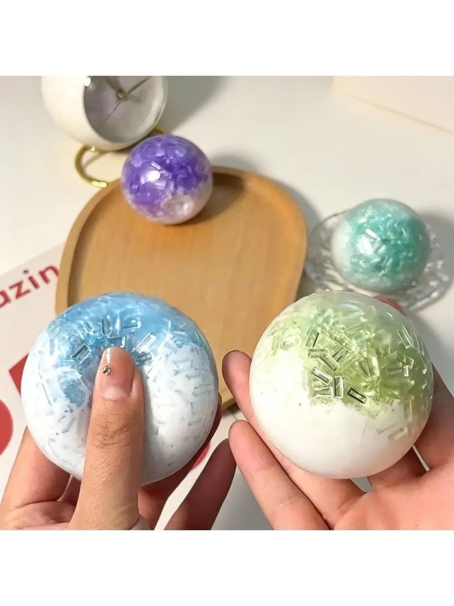 Clear Outer Shell Purple Crystal Particle Filled Crunchy Squeeze Ball Slow Rebound Crisp Sound Sensory Fidget Toy Portable Hand Stress Relief Vent Toy Office Supplies Gift For Adults
Clear Outer Shell Purple Crystal Particle Filled Crunchy Squeeze Ball Slow Rebound Crisp Sound Sensory Fidget Toy Portable Hand Stress Relief Vent Toy Office Supplies Gift For Adults