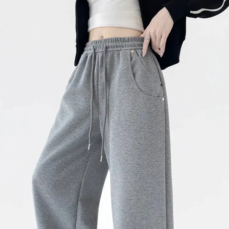 Американские спортивные штаны на шнурке, женские винтажные широкие брюки с заклепками и высокой талией, осенне-зимние уличные спортивные брюки для бега 
Американские спортивные штаны на шнурке, женские винтажные широкие брюки с заклепками и высокой талией, осенне-зимние уличные спортивные брюки для бега