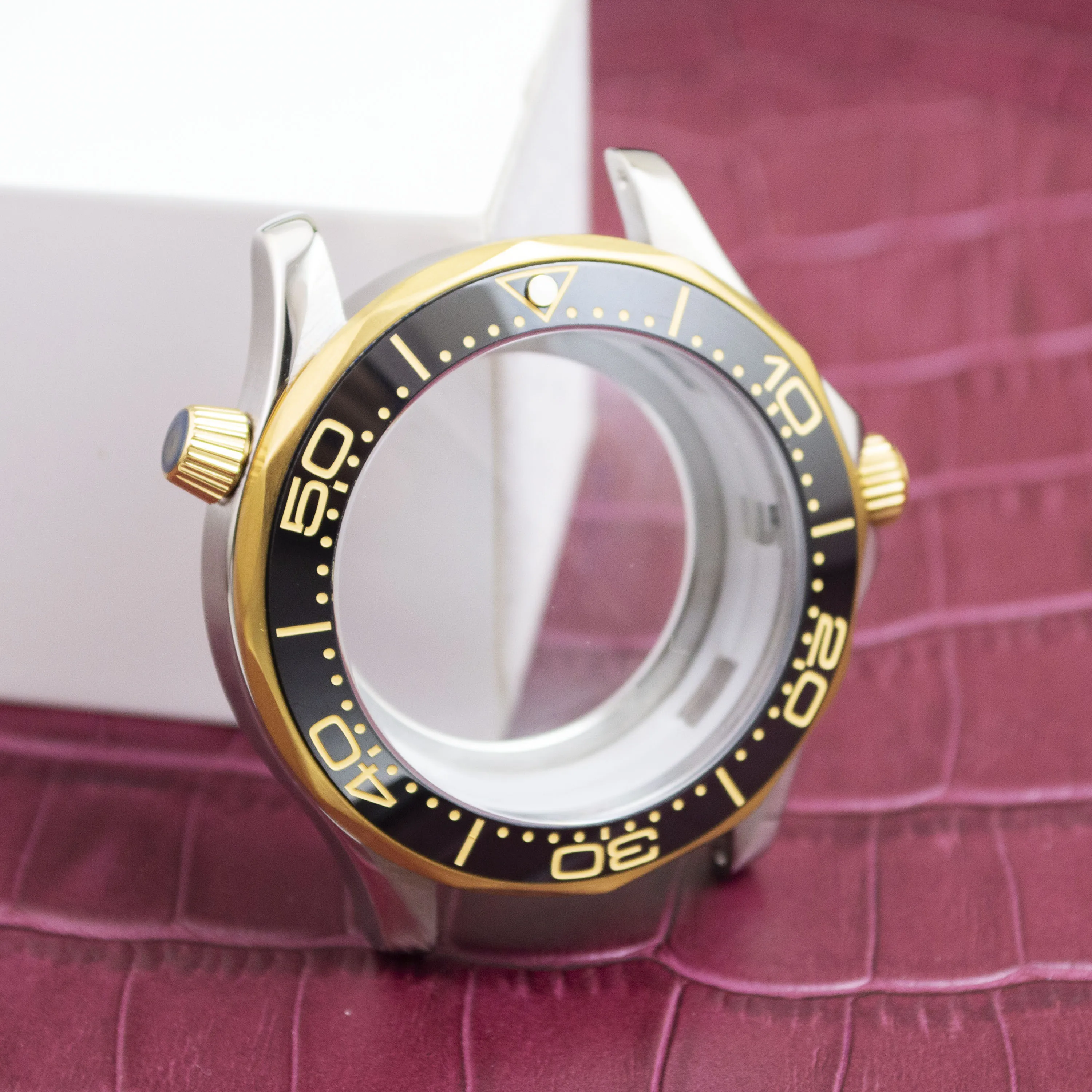 41mm NH35 Watchcase 316L Stainless Steel Sapphire Glass Gold Case for Seamaster 300 Case 10ATM Waterproof fit NH35 NH36 Movement
41mm NH35 Watchcase 316L Stainless Steel Sapphire Glass Gold Case for Seamaster 300 Case 10ATM Waterproof fit NH35 NH36 Movement