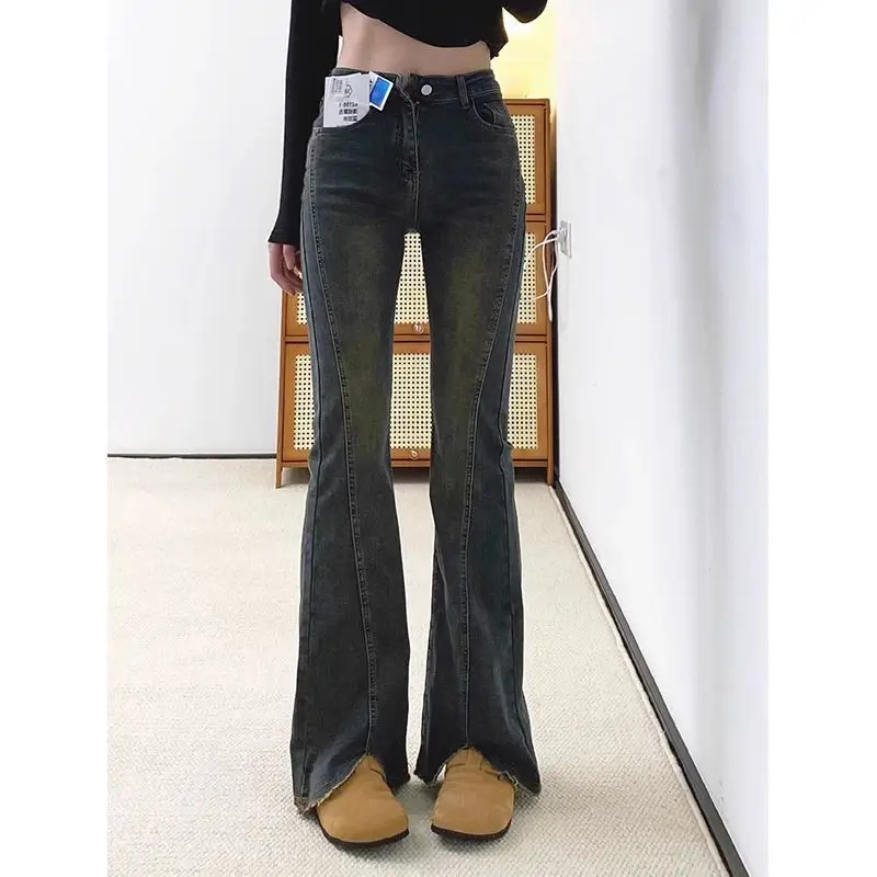 Stylish raw-edge flared jeans for women, new autumn collection, plus size, high-waisted, slimming, hip-covering, with side slits
Stylish raw-edge flared jeans for women, new autumn collection, plus size, high-waisted, slimming, hip-covering, with side slits