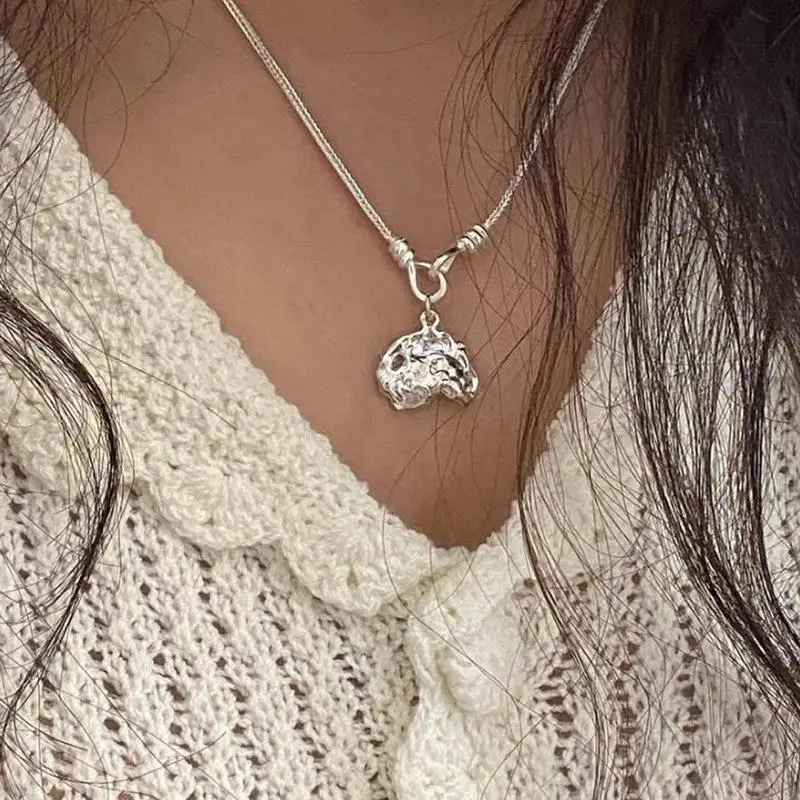 925 Sterling Silver Necklace Irregular Uneven Pad Pendant Knot Chain Punk for Women Girl Jewelry Gift Dropshipping Wholesale
925 Sterling Silver Necklace Irregular Uneven Pad Pendant Knot Chain Punk for Women Girl Jewelry Gift Dropshipping Wholesale