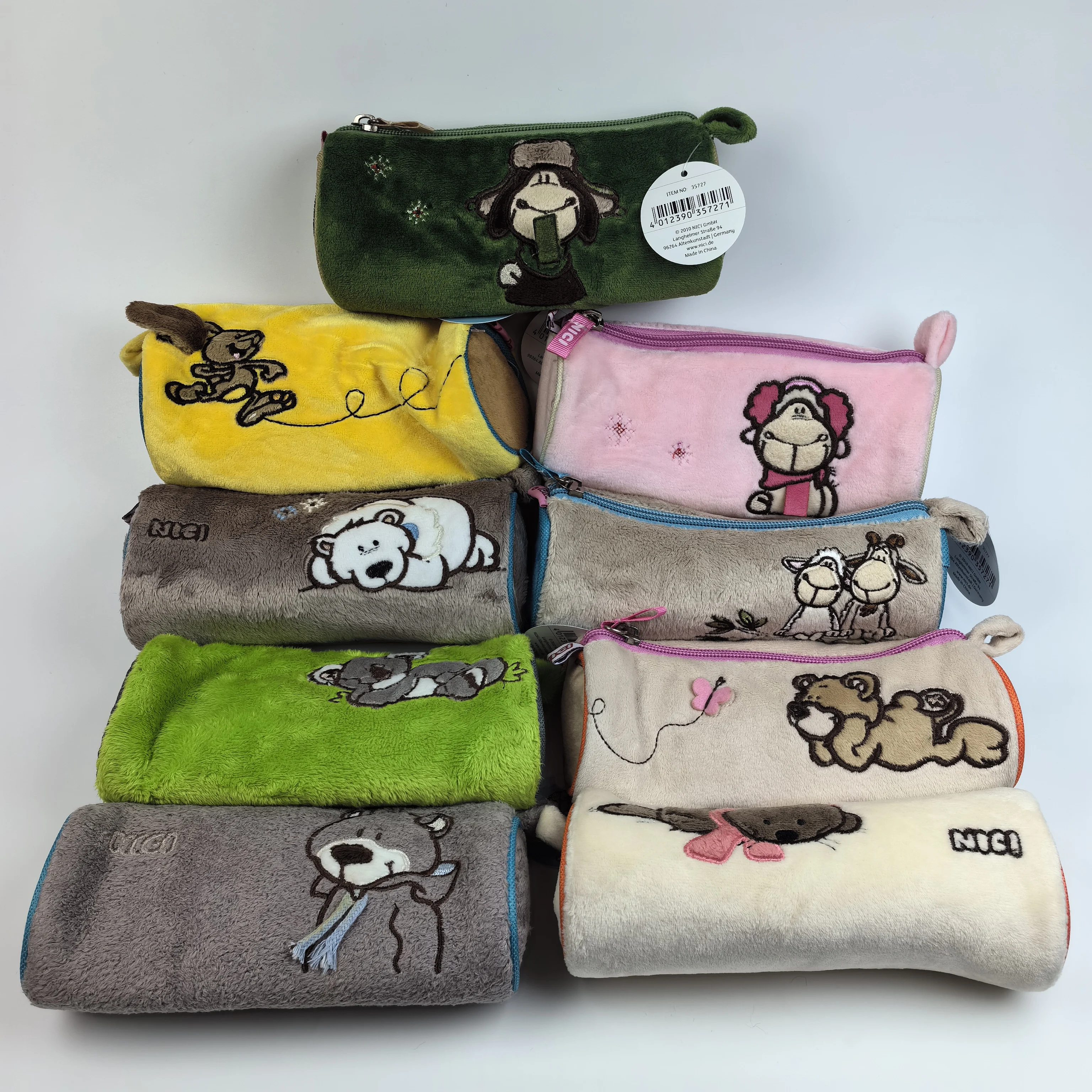18cm Cute animal Fluffy Pencil Bags Cartoon Plush Pen Case School Office Supplies Stationery Makeup Pouch Cosmetics Holder Gift
18cm Cute animal Fluffy Pencil Bags Cartoon Plush Pen Case School Office Supplies Stationery Makeup Pouch Cosmetics Holder Gift