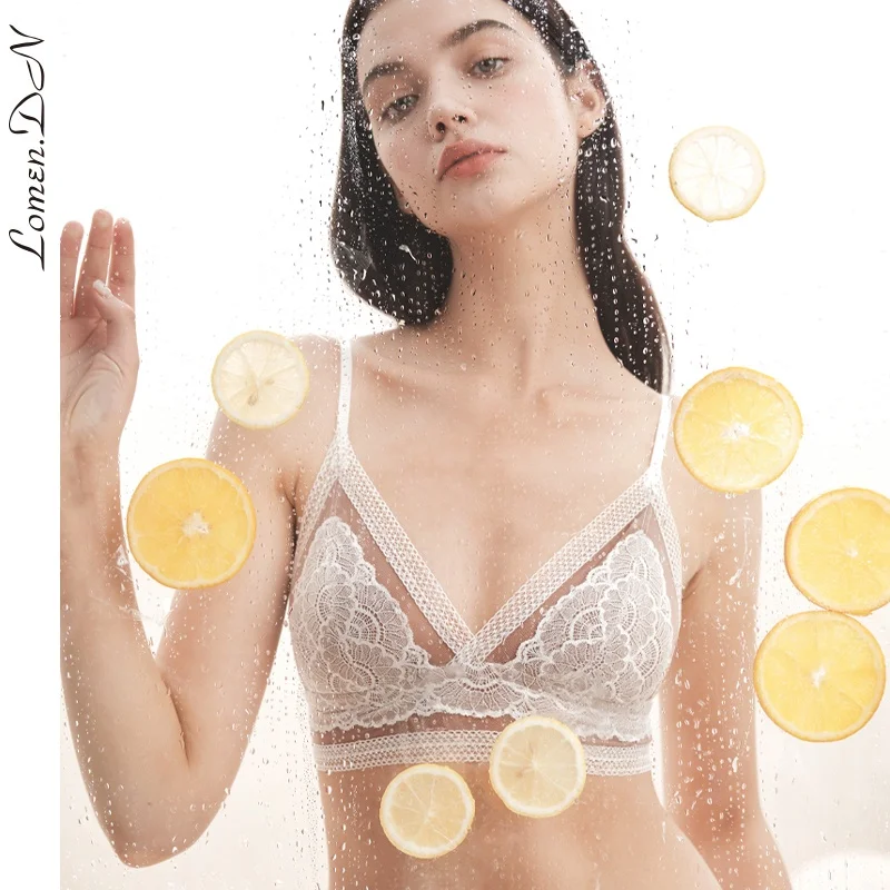 【LomenDN】 French silk underwear women's no steel ring sexy lace triangle cup contrast color bra panty set embroidery sexy
【LomenDN】 French silk underwear women's no steel ring sexy lace triangle cup contrast color bra panty set embroidery sexy