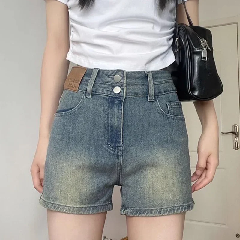 Woman Double Buckle Design Korean Jeans Female Fashion Retro Summer Casual Shorts Girls Daily Simple High Waist Denim Mini Pants
Woman Double Buckle Design Korean Jeans Female Fashion Retro Summer Casual Shorts Girls Daily Simple High Waist Denim Mini Pants
