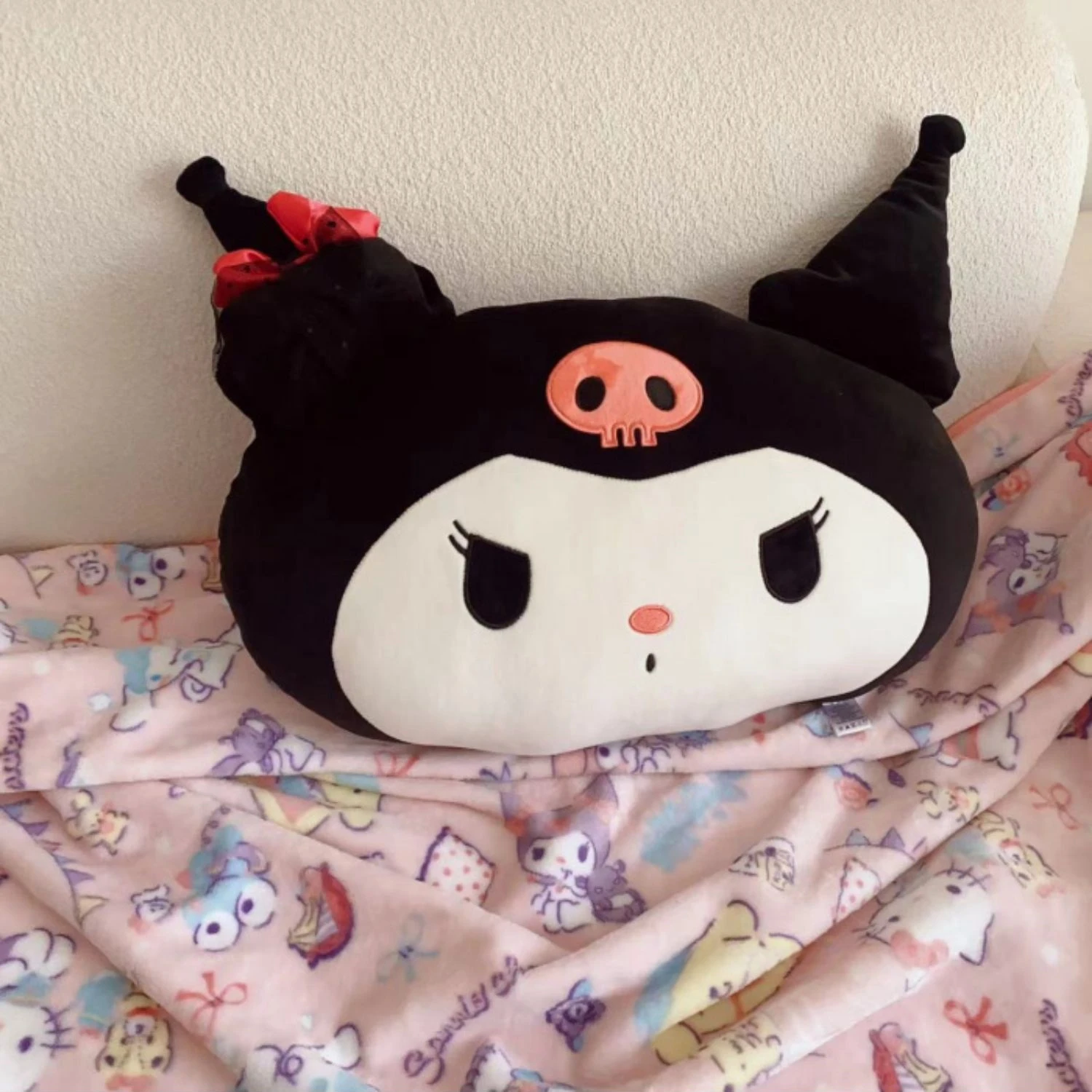 45 см очень мягкие плюшевые подушки Kuromi, удобные набивные подушки в стиле аниме, диванная подушка для кровати, мягкая плюшевая игрушка, рождественские подарки
45 см очень мягкие плюшевые подушки Kuromi, удобные набивные подушки в стиле аниме, диванная подушка для кровати, мягкая плюшевая игрушка, рождественские подарки