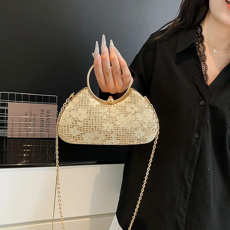 2025 Silk Opera Clutch: Oriental Embroidery Crossbody Bag - Detachable Brass Chain for Gala Nights & Cultural Events
2025 Silk Opera Clutch: Oriental Embroidery Crossbody Bag - Detachable Brass Chain for Gala Nights & Cultural Events