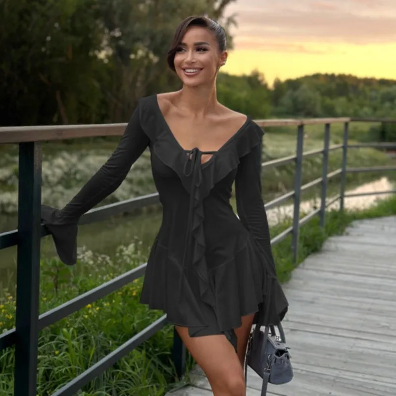 Ruffled Lace White Mini Dress For Women V-neck Patchwork Long Sleeve Sexy Slim Dress Elegant Women Summer Dress
Ruffled Lace White Mini Dress For Women V-neck Patchwork Long Sleeve Sexy Slim Dress Elegant Women Summer Dress