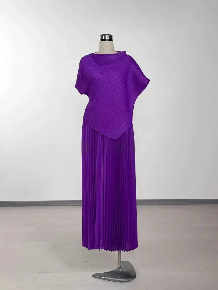 Miyake Pleated Spring High Waist Fashion Round Neck New Solid Color Suit Two-piece Set High-end Trouser Leg Sleeve Temperament
Miyake Pleated Spring High Waist Fashion Round Neck New Solid Color Suit Two-piece Set High-end Trouser Leg Sleeve Temperament