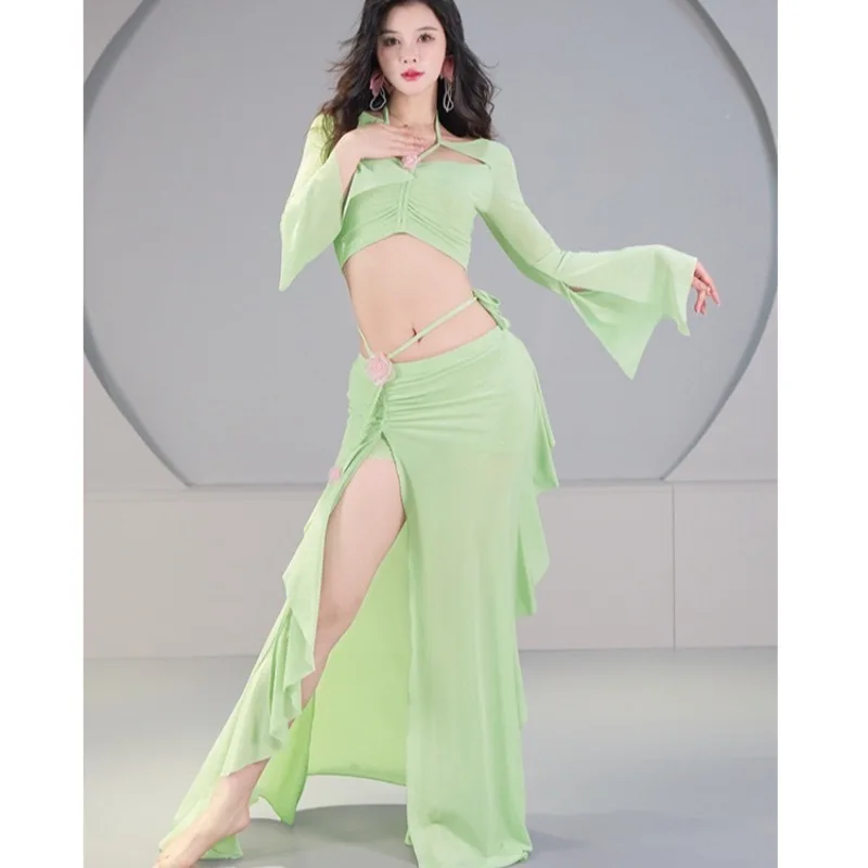 Belly Dance Top and Skirt set Women Flare Sleeve High Slit Oriental Dancer Lesson Wear Stage Performance Outfit Black Purple
Belly Dance Top and Skirt set Women Flare Sleeve High Slit Oriental Dancer Lesson Wear Stage Performance Outfit Black Purple
