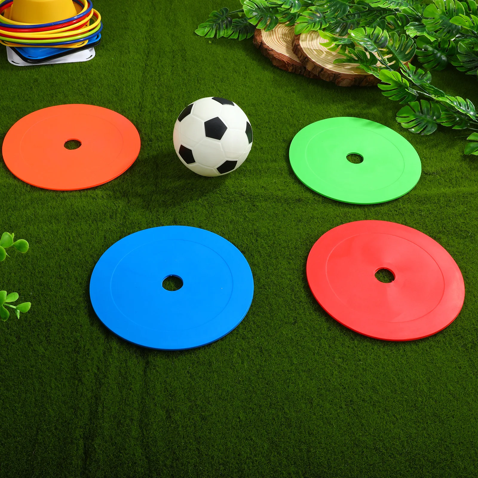12Pcs Soccer Flat Disc Markers Football Training Equipment Spot Markers for Soccer Drills Skill Development Indoor Outdoor Use
12Pcs Soccer Flat Disc Markers Football Training Equipment Spot Markers for Soccer Drills Skill Development Indoor Outdoor Use