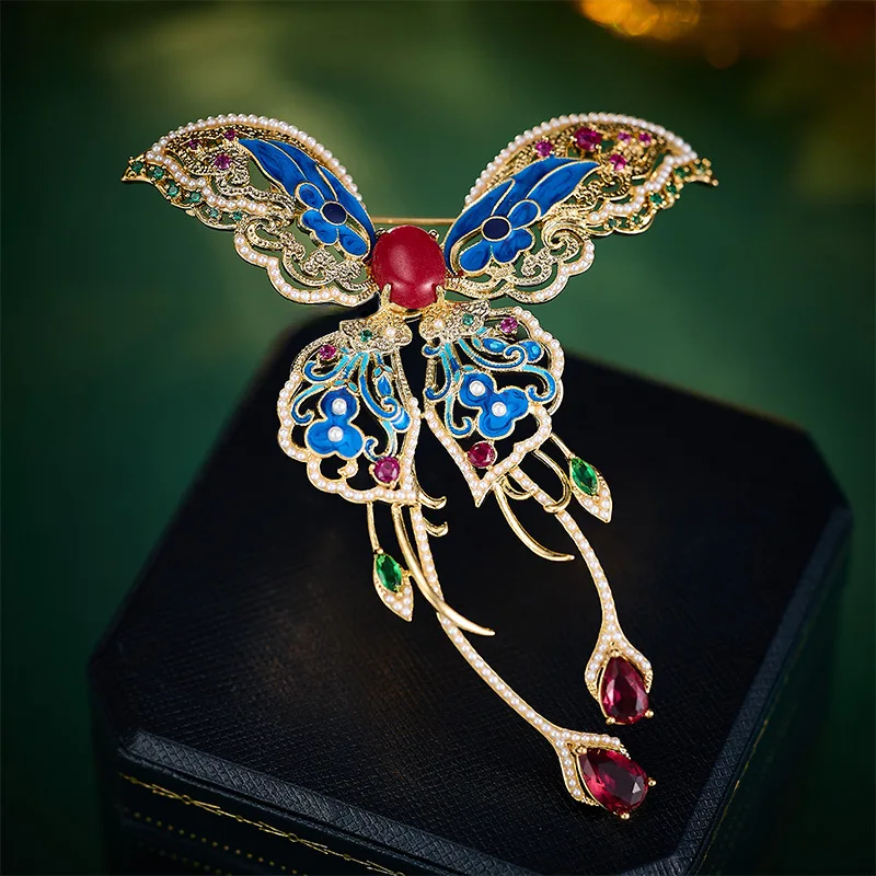 New Chinese Style Enamel Butterfly Brooch Women's Retro and Elegant Ruby Pin for Clothes Accessories
New Chinese Style Enamel Butterfly Brooch Women's Retro and Elegant Ruby Pin for Clothes Accessories