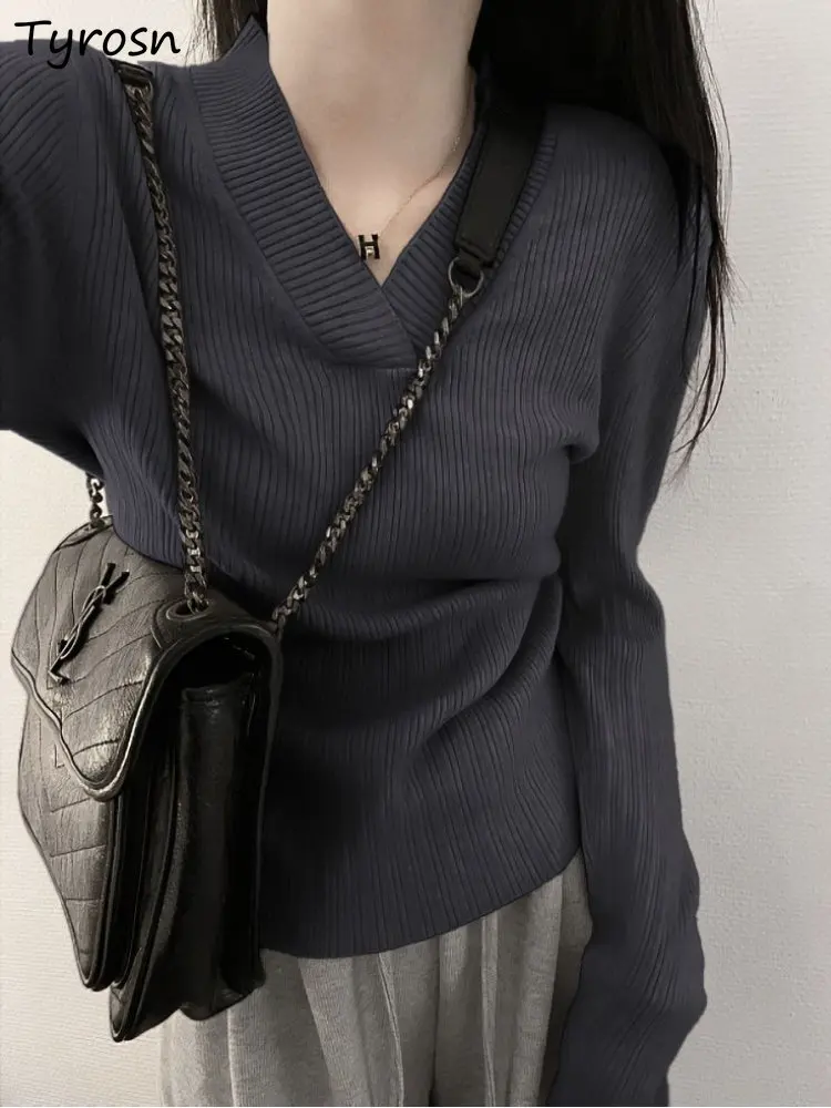 Pullovers Women 6 Colors Minimalist Pure All-match Autumn Knitwear V-neck Design Daily Korean Style Ladies Basic Stylish Tender
Pullovers Women 6 Colors Minimalist Pure All-match Autumn Knitwear V-neck Design Daily Korean Style Ladies Basic Stylish Tender