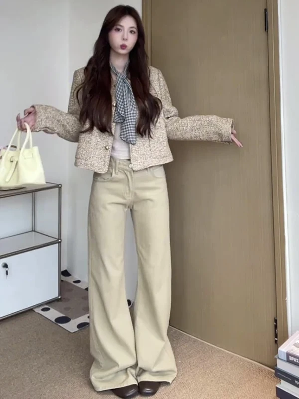 Джинсы женские с низкой посадкой, свободного кроя, расклешенные, цвет хаки, в американском ретро-стиле, осенние, новые, модные, широкие брюки
Джинсы женские с низкой посадкой, свободного кроя, расклешенные, цвет хаки, в американском ретро-стиле, осенние, новые, модные, широкие брюки