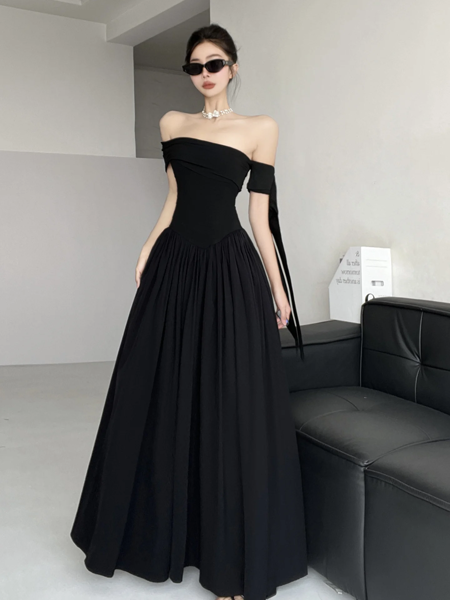 Hebe Style Maxi Dress with Sash One Shoulder Slimming A-Line Silhouette for Various Occasions French Style Cotton Blend
Hebe Style Maxi Dress with Sash One Shoulder Slimming A-Line Silhouette for Various Occasions French Style Cotton Blend