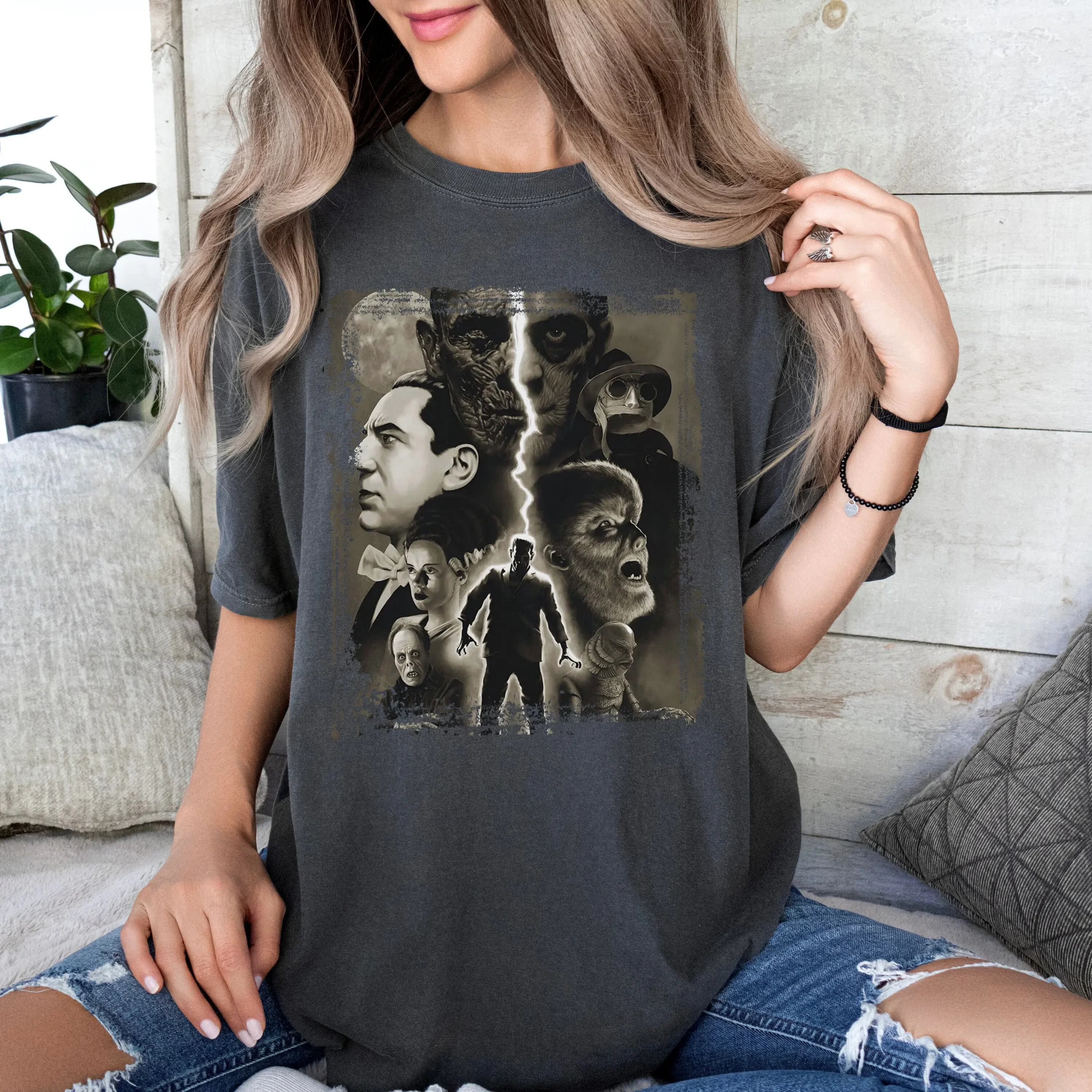 Classic Movie Monsters T Shirt Horror Goth Alt Clothing Lover Dracula Frankenstein The Wolfman Gothic
Classic Movie Monsters T Shirt Horror Goth Alt Clothing Lover Dracula Frankenstein The Wolfman Gothic