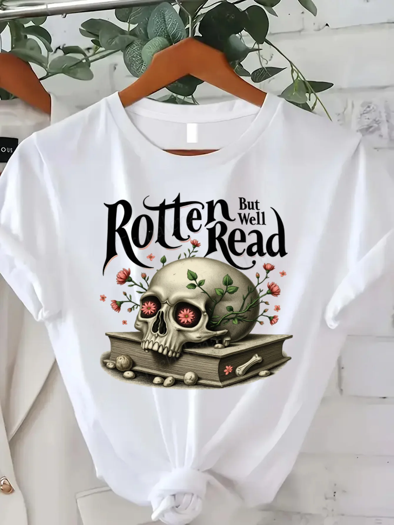 Round Neck T-shirt Rotten But Well Read Skull Book T-Shirt Women's Plus Size Gothic Fashion Short Sleeve Tee Fashion Casual Top
Round Neck T-shirt Rotten But Well Read Skull Book T-Shirt Women's Plus Size Gothic Fashion Short Sleeve Tee Fashion Casual Top
