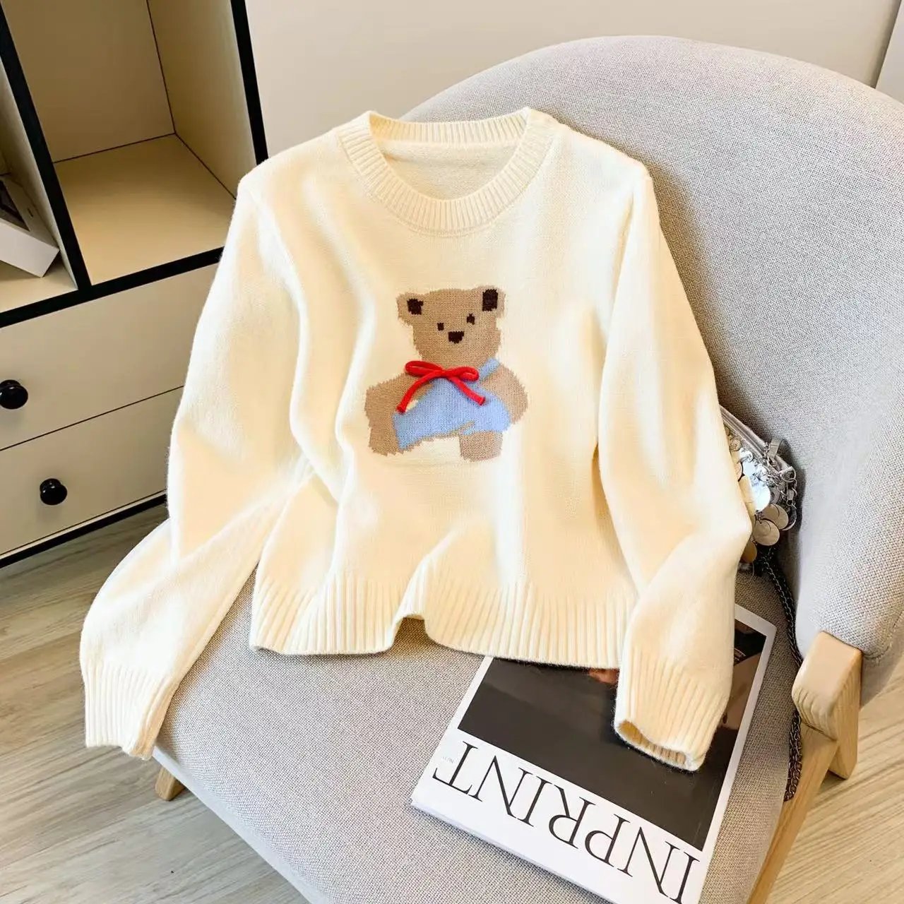 Women's Round Neck Cartoon Teddy Bear Sweater 2000s Clothes Young Girls Fashion Female Long Sleeve Autumn Knitted Pullover
Women's Round Neck Cartoon Teddy Bear Sweater 2000s Clothes Young Girls Fashion Female Long Sleeve Autumn Knitted Pullover